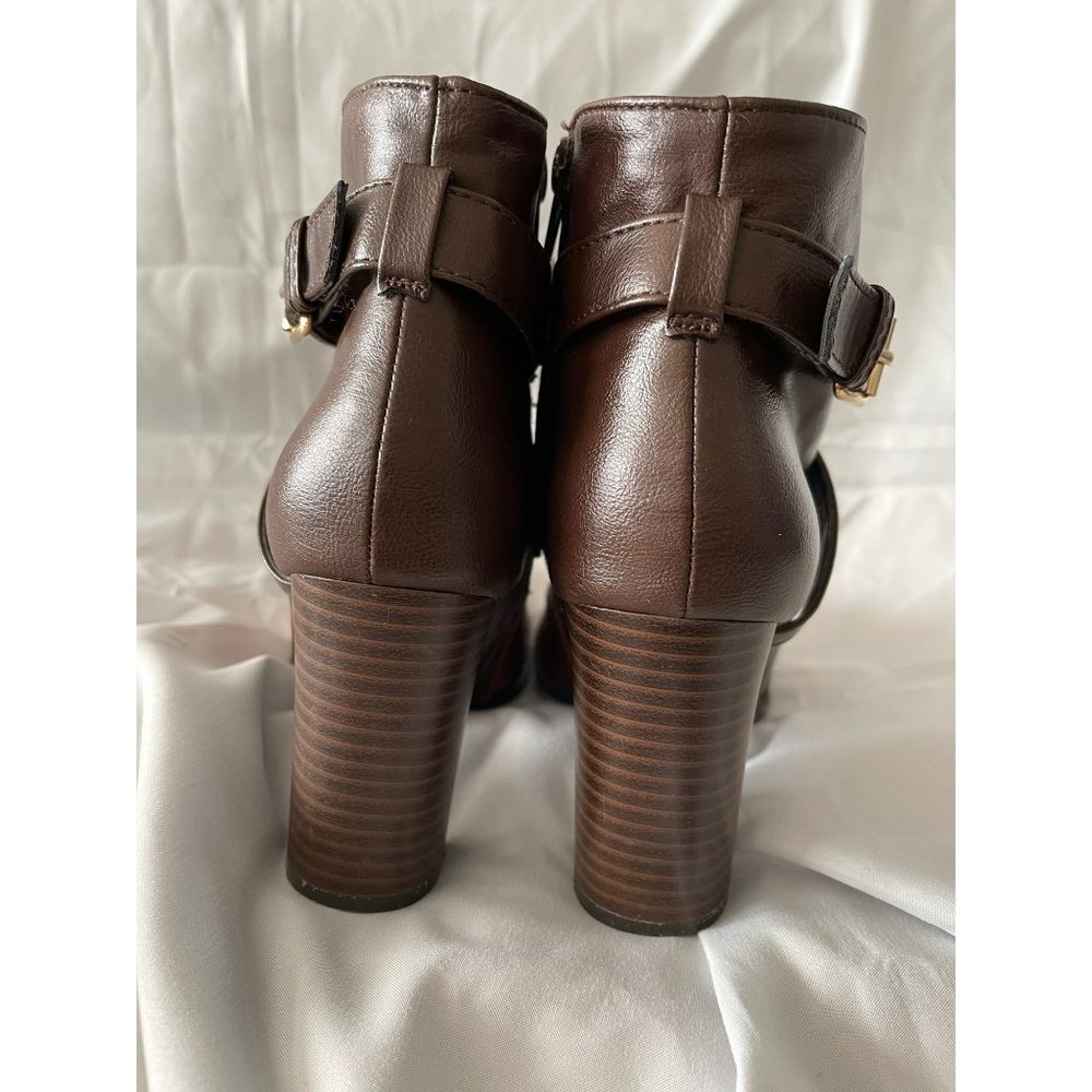 Report Patch 2-Tone Brown Strap Criss Cross Buckle Design Ankle Boots - 6 - Picture 7 of 9